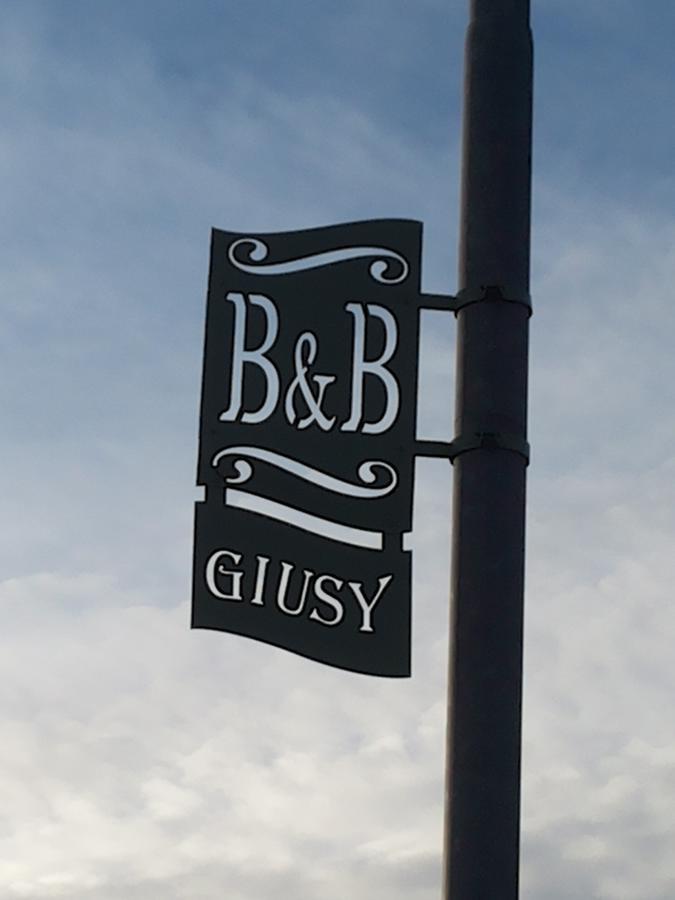 Giusy Bed And Breakfast Marina Di Carrara Exteriör bild